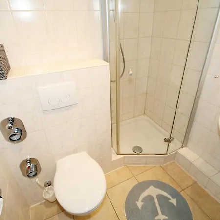 Apartment C07-001