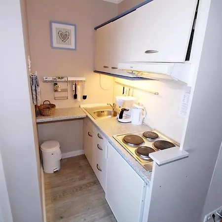 Apartment C07-001